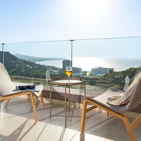 Appartamento Aquarama Pool Apts. *